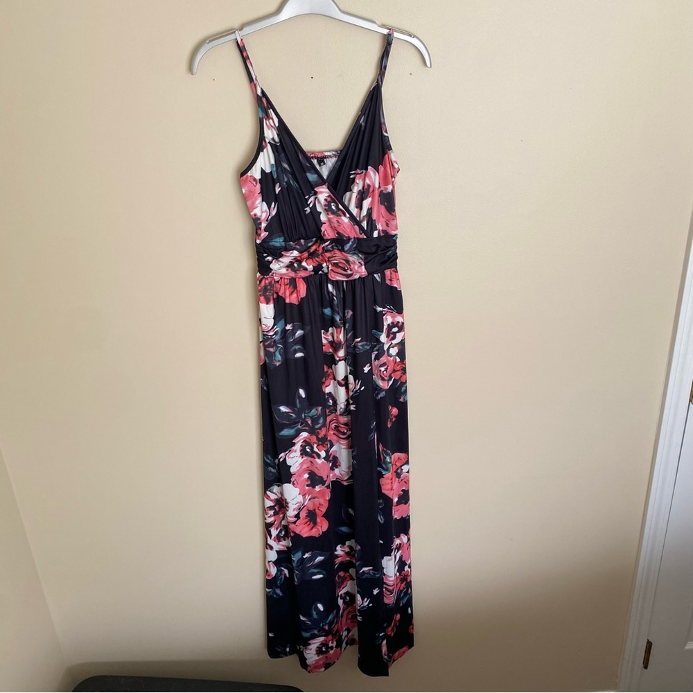Chic Floral Maxi Dress Pink and Black